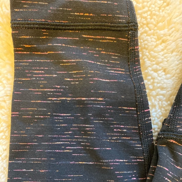 LULULEMON 7/8 BLACK SPACEDYE - Picture 5 of 8